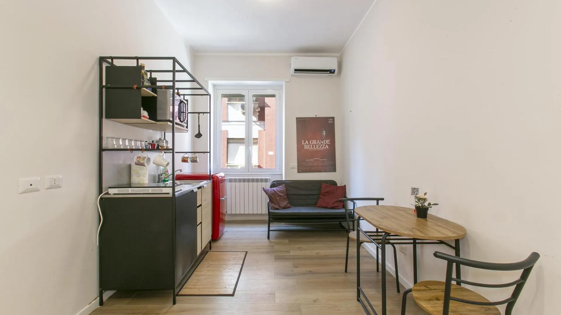 Apartment Moderno Appartamento Vicino La Metropolitana A Cornelia Rome